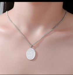 Chain for women, quality guaranteed.