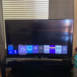 65 Inch Samsung  Curve Tv Must Sell Now Moving  6/23/2026 