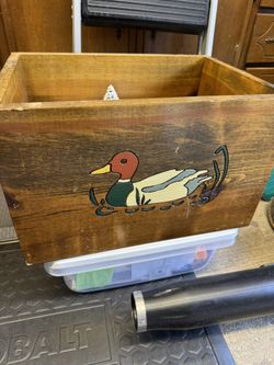 Wood box With Duck Carved In