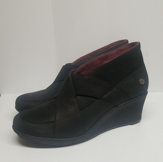 Mozo Black Wedge Leather Slip Resistant Work Shoe Size 7