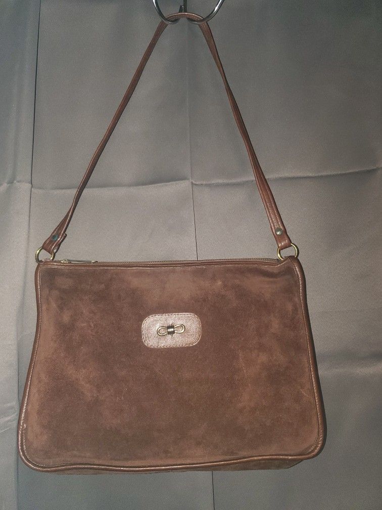 Pappagallo Bag