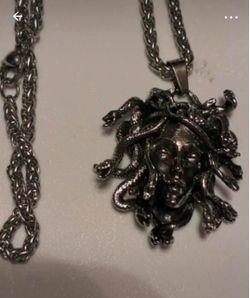 Brand new Mythology Metal Medusa (Snake Hair) Necklace