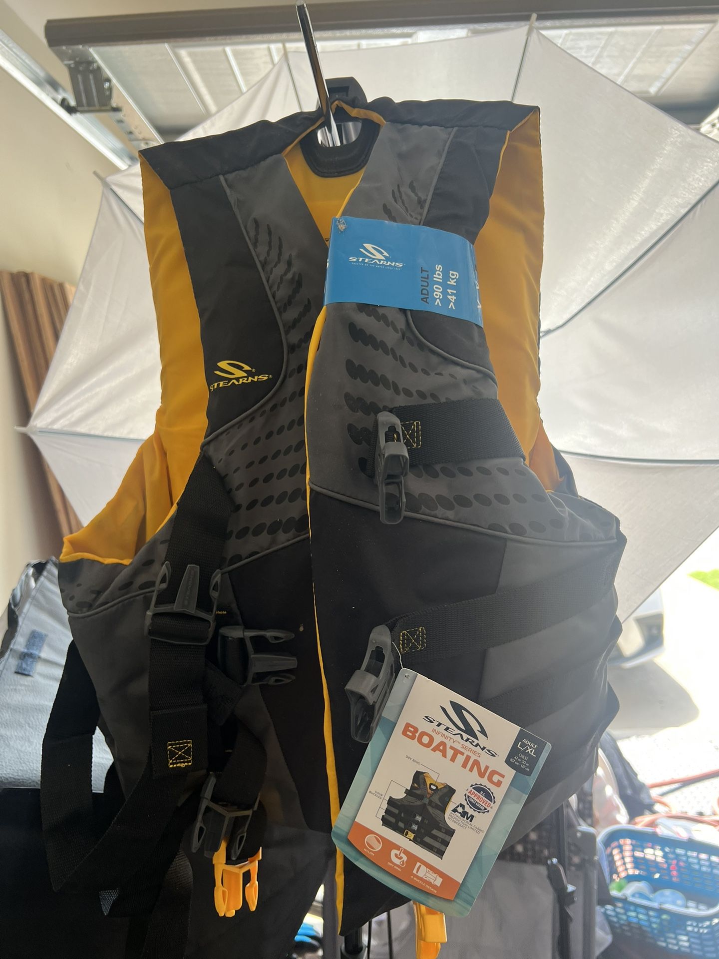 Life Vest. Adult Size L