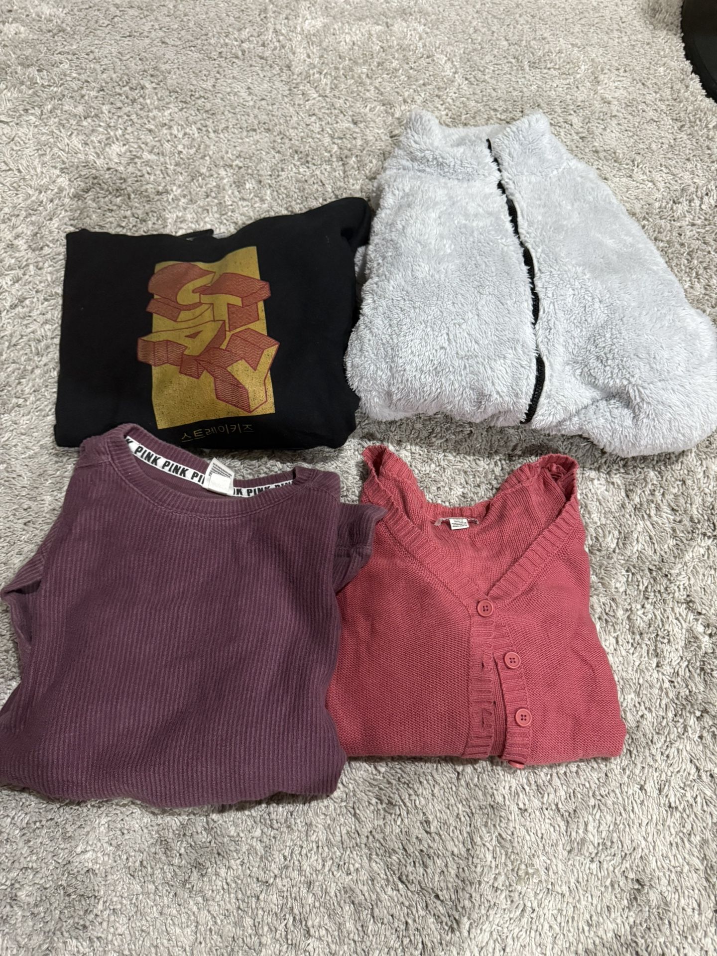 Women Sweaters/cardigan READ DESCRIPTION 