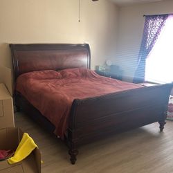 Master bed + Plus mattress