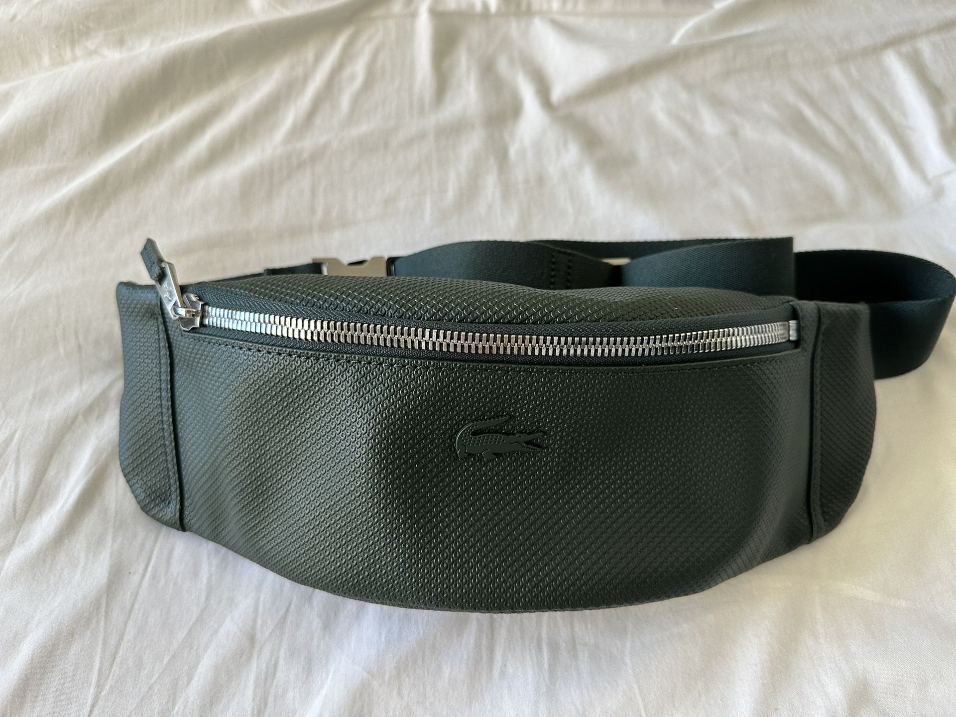 BRAND NEW Lacoste Travel Fanny Waist Lightweight Bag