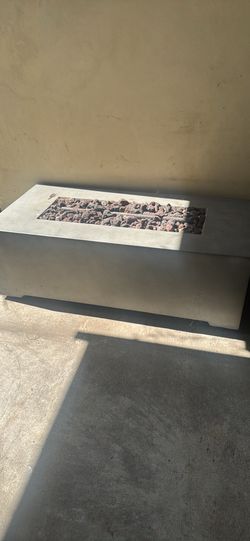 Concrete propane fire pit