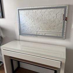 Mirror and Vanity Set