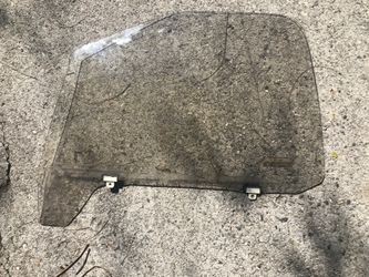 Toyota Previa Driver Door Glass