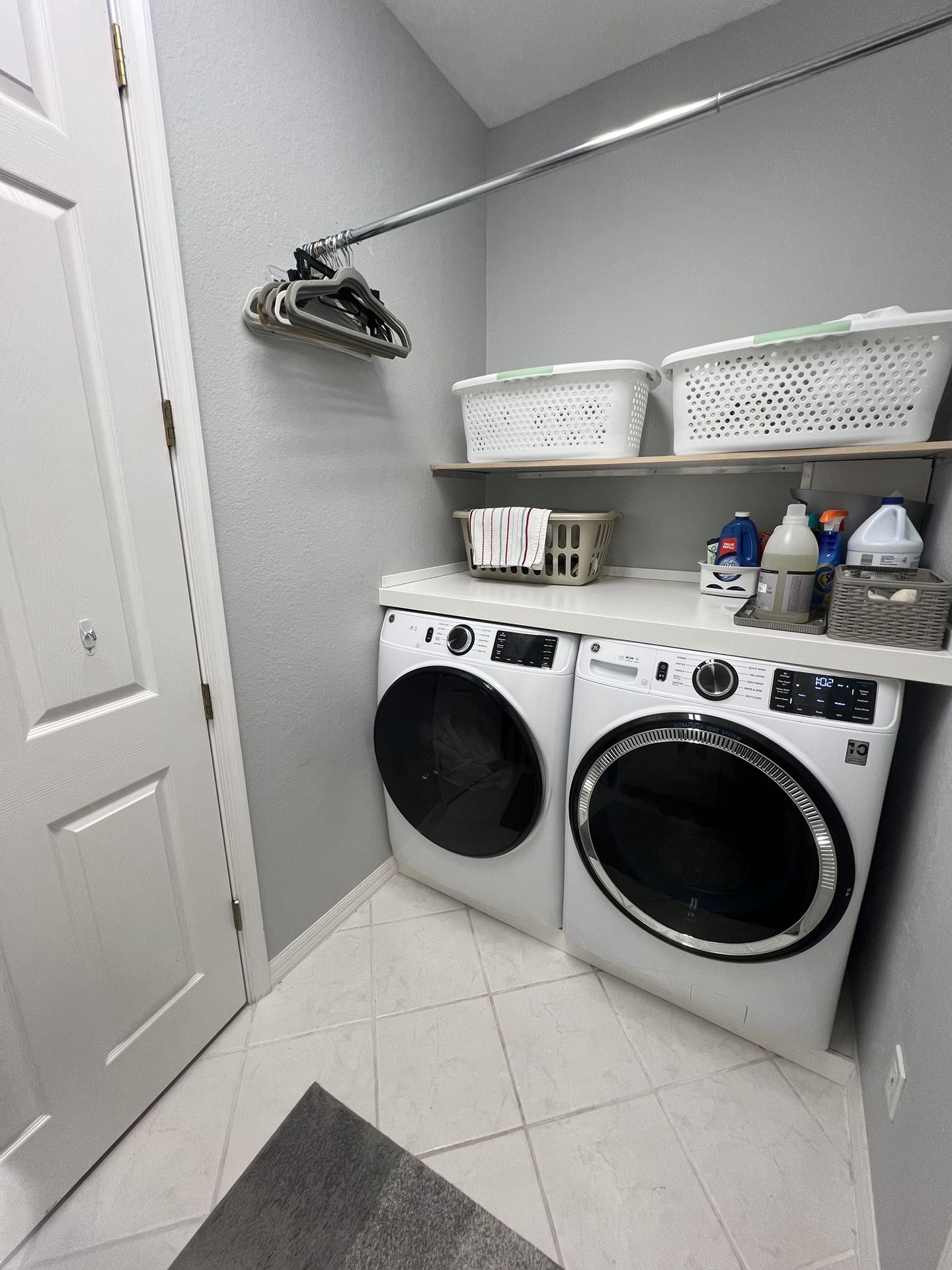 REDUCED! 2023 Washer and Dryer Set