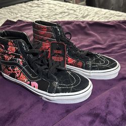 Vans Stranger Things reissue men’s 7.5 wmn’s 9.0