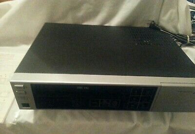 VHS HQ Video Cassette Recorder Model VR 1810-1 IN GREAT CONDITION Zenith VHS HQ Video Cassette Recorder Model VR 1810-1