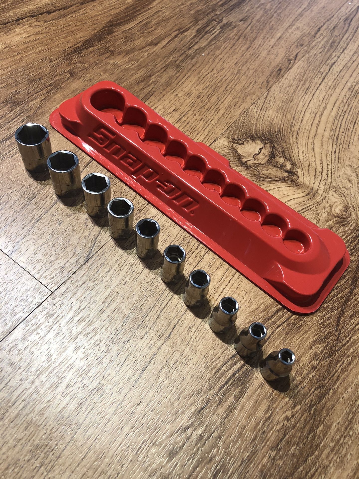 SNAP-ON 10 pc 1/4" Drive 6-Point SAE Flank Drive® Shallow Socket Set (3/16-9/16")