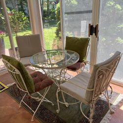 Cafe Table And Chairs 