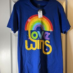 Love Wins Graphic T-Shirt Size Medium