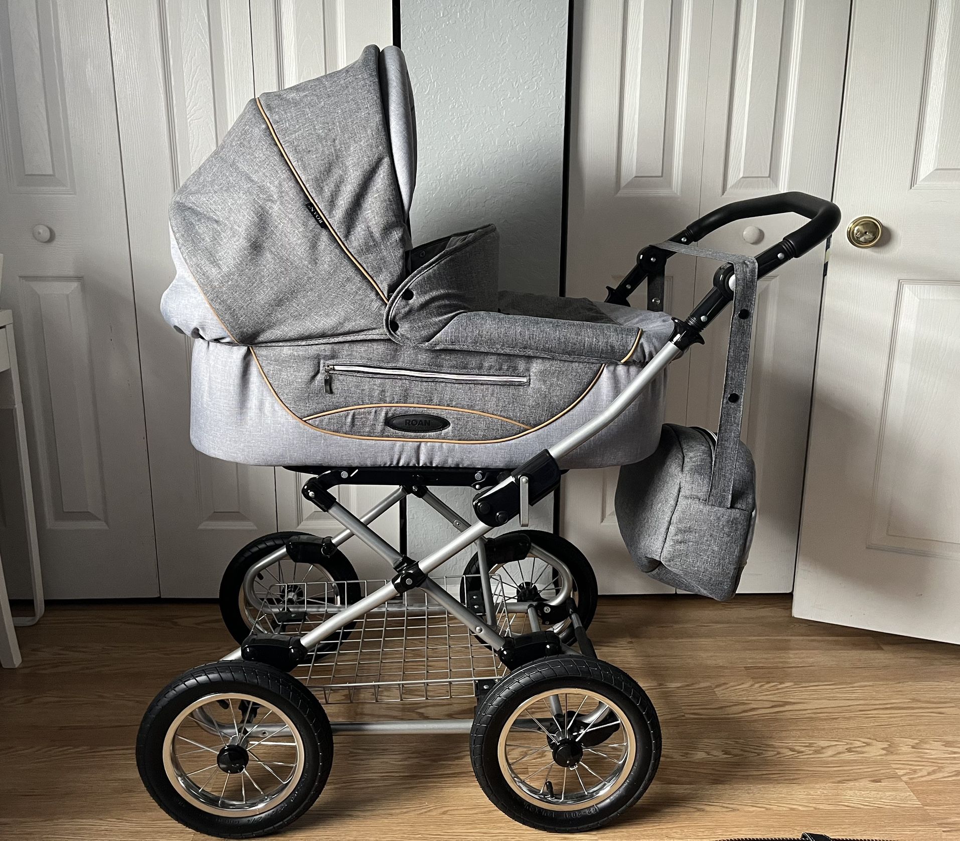 European Roan Kortina Luxury Edition Classic Pram Stroller 2-in-1 with Bassinet and Seat