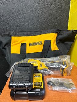 DEWALT DCS356C1 20V MAX XR Oscillating Tool Kit - Black/Yellow (Open Box)