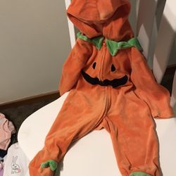 Pumpkin Onsie Costume Size 9 Months