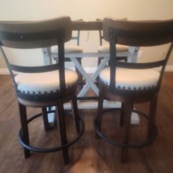 Ashley Dining table set