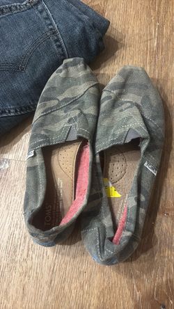 Toms 7/12-8