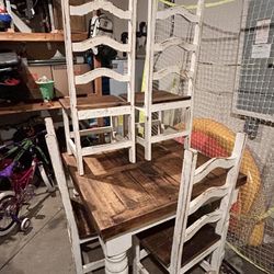 Farmhouse Table &chairs
