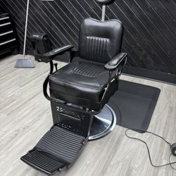 Barber Chairs 