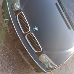 BMW 745i 