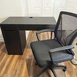 Desk And Chair 