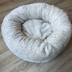 Small Dog/Cat Pet Bed 