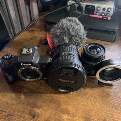 Canon M50 | 2 Lens ttt| 1 Adapter | Bag & Mic