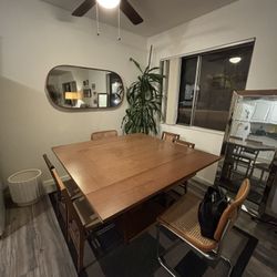 Expandable/Foldable Dining Table