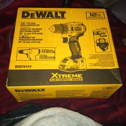 3/8" Drill/Driver Kit & 5 3/8" Circular Saw