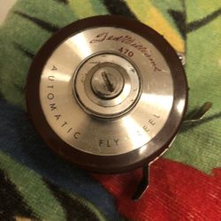 Vintage Ted Williams 470 Automatic Fly Reel