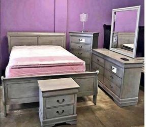 New 5pc. Grey queen Bedroom set