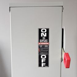 60 AMP, 600V General Electric Heavy Duty Disconnect 