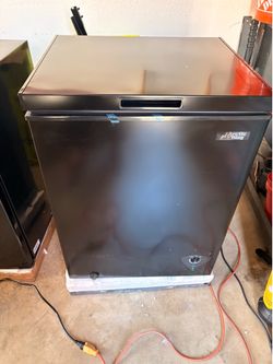 New Arctic King 5.0 cu ft Chest Freezer