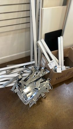 Slatwall Accessories Pegs, Jet Rails and Shelves