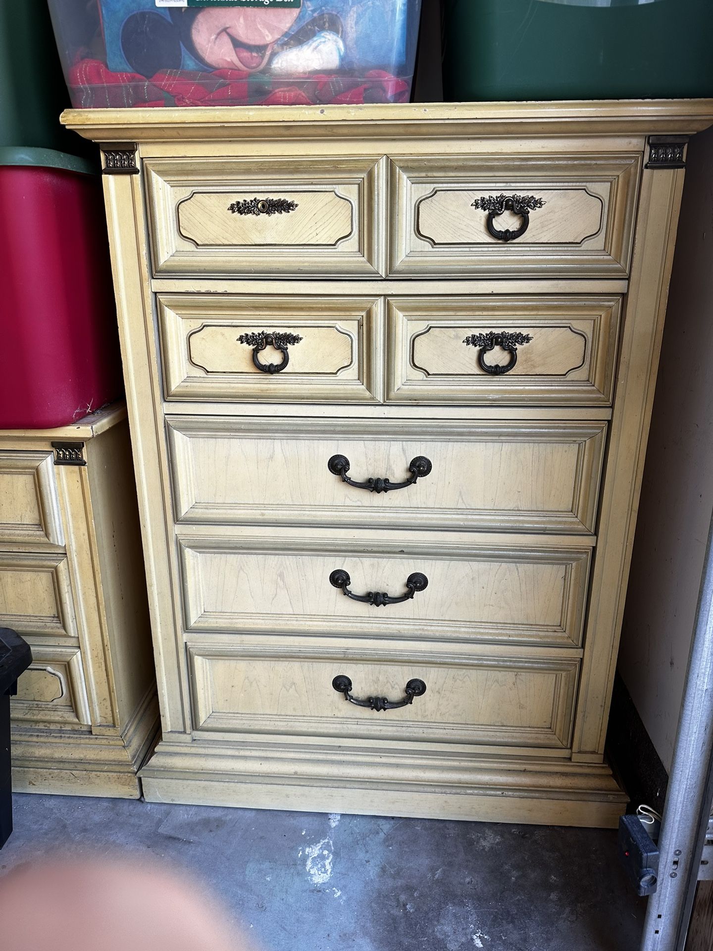 Wood Bedroom Dressers & End Table