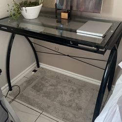 Art/design Table