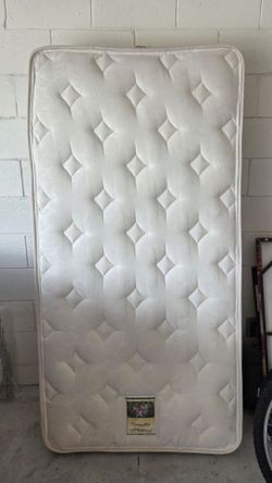 Nature's Bed Tranquility Twin Mattress