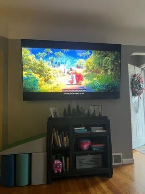 75in TV With Wall Mount