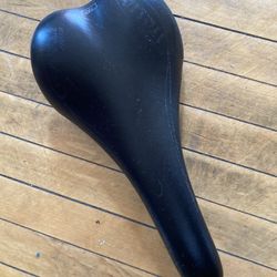 Selle Italia Carbon Fiber Bike Saddle With titanium Rails