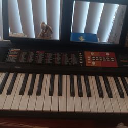 Yamaha Keyboard
