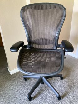 Herman Miller Aeron Chair - Fully Adjustable, Great Condition