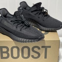 New Adidas Yeezy Boost 350 V2 Mens Onyx Black Size 9