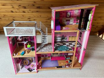 Barbie Doll House and Accessories
