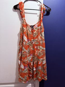 Women’s Sleeveless Blouse 