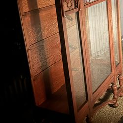 Antique china/display cabinet