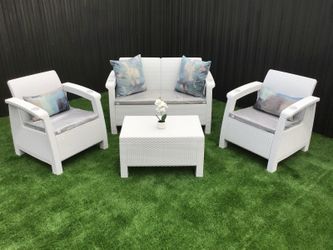 Outdoor patio furniture /