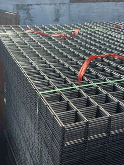 4' x 8' Galvanized Welded Mesh Panel